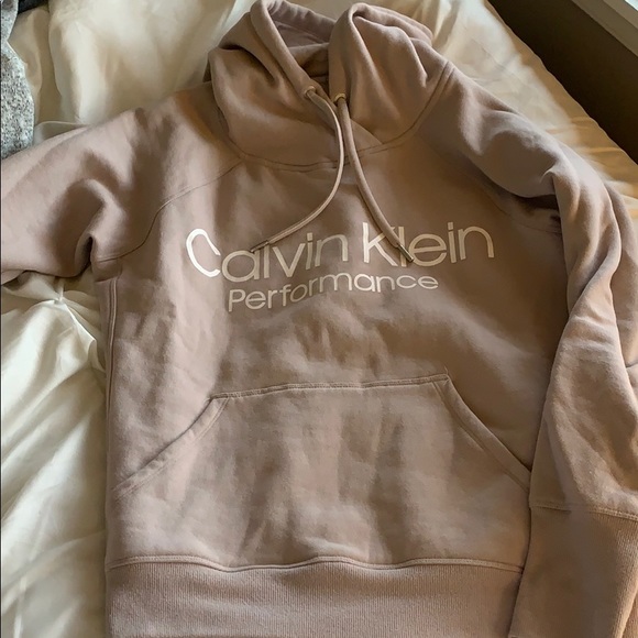 Calvin Klein Sweatshirt - Picture 2 of 3
